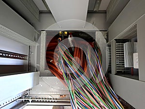 Fire-resistant cables pulling work