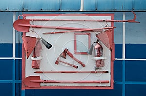 Fire stand with hanging tools