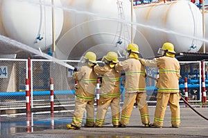 Firefighters spray water in LPG gas tanks, Fire extinguishers ca