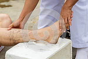 First aid for cramp injury