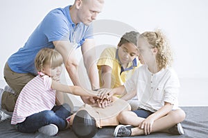 First aid training for children