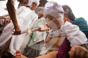 The first birthday ( Oton )