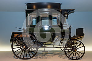 The first bus Benz Omnibus (Benz motorized bus), 1895.