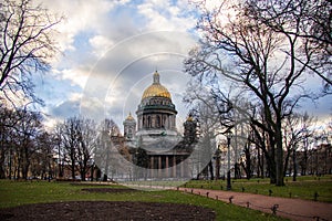 The first frosts in front of St. Isaac's Cathedral