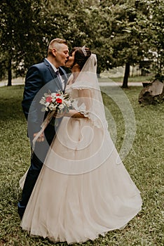 first meeting newlyweds groom wait sees bride