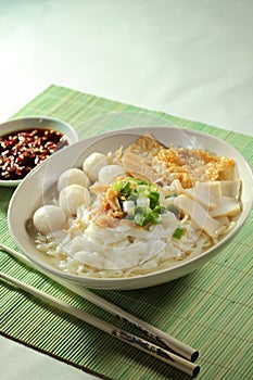 Fish Ball Noodle