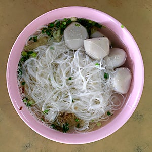Fish ball with rice noodle