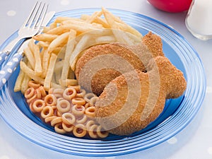 Fish Cakes with Spaghetti Hoops and Chips