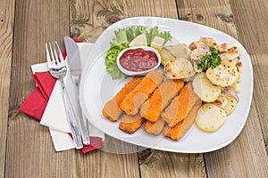 Fish Fingers with fried Potatoes