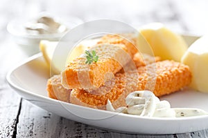 Fish fingers with potatoes