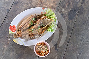 Fish fried fish sauce