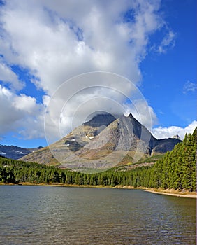 Fishercap Lake in Many Glacier photo