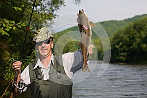 Fisherman catches of salmon
