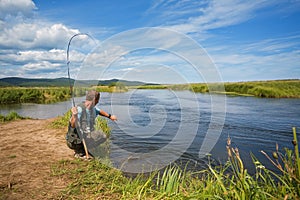 Fisherman catches of salmon