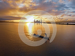 Fishermen go fishing in the morning