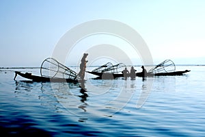 Rybáři na voda 