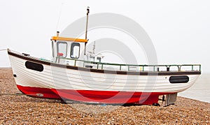 Un barco sobre el Playa 