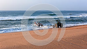 Fishing Boat Surf Entry Tractor Beach Ocean