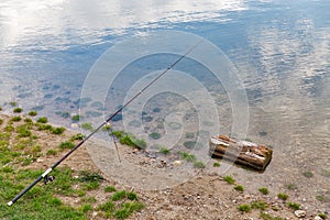 Rybaření na přehradě Liptovská Mara v obci Liptovský Trnovec na Slovensku.