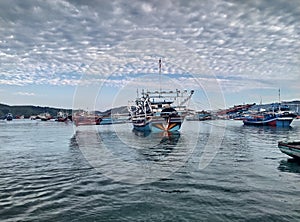 Fishing man of tradisional boat