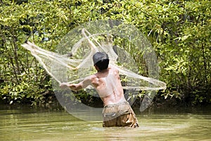 Fishing with a throw net