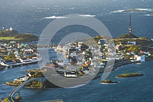 Fishing village HenningsvÃ¦r at Lofoten Islands