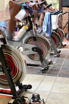 Fitness spinning bike