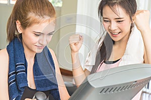 Fitness workout friend partner motivating each other