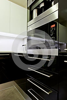 Fitted kitchen appliance photo