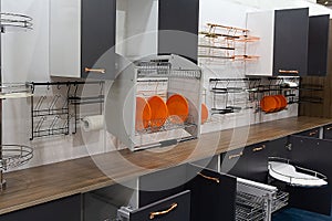 Fitting out a chic modern kitchen in the showroom