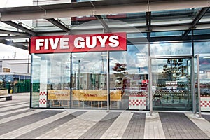 five guys restaurant