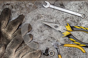 Fix and repair handyman workshop tools