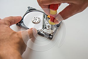 Fixing HDD using screwdriver