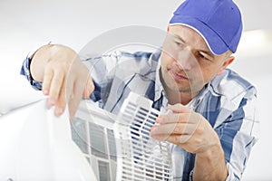 fixing and maintaining air conditioning system