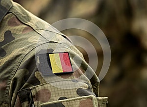 Vlajka z belgicko na vojenský jednotný. belgicko armáda vojsko vojak koláž 