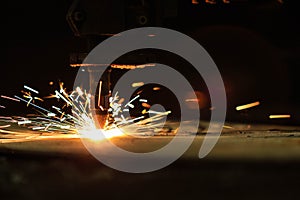 Flame cutting process by plasma cutting machine