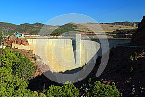 Flaming Gorge Dam and Reservoir, Flaming Gorge National Recreation Area, Uinta Mountains, Utah, USA