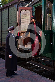 Flapper dress 1920 lady afternoon tea in train