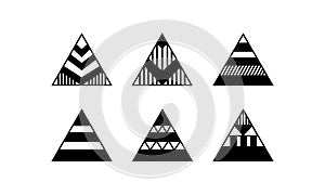 flat geometry design vector. pyramid icons. triangle abstract icons. abstract icons set. flat triangle. triangle design vector. fl