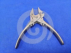 Flat Nose Wire Cutting Pliers Forceps With Side Cutter photo