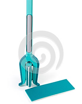Flat wet mop with folded working part, replaceable working head