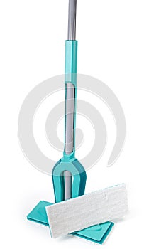 Flat wet mop with head folding clamp, replaceable working head