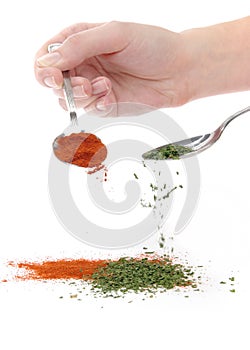 Flavouring with two spoons