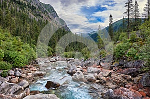 Fleeing mountain river flows