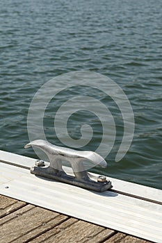 Floating dock