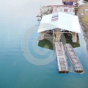 Floating house on Songalia river