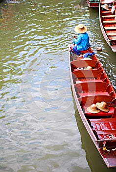 Floating market