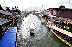 Floating Market Ampawa