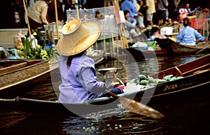 Floating markets of Damnoen Saduak photo