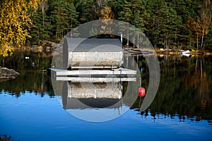 Floating sauna